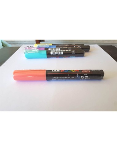 Posca PC1M