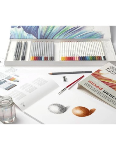 Studio collection. Mixed pencils. 45 piezas